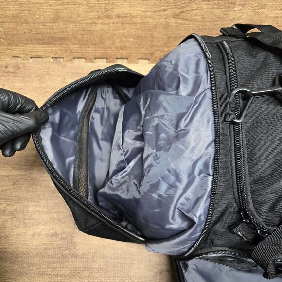 Ski-Doo Black Duffle Gear Backpack Multi Pockets 100% Polyester NWT - Picture 11 of 16